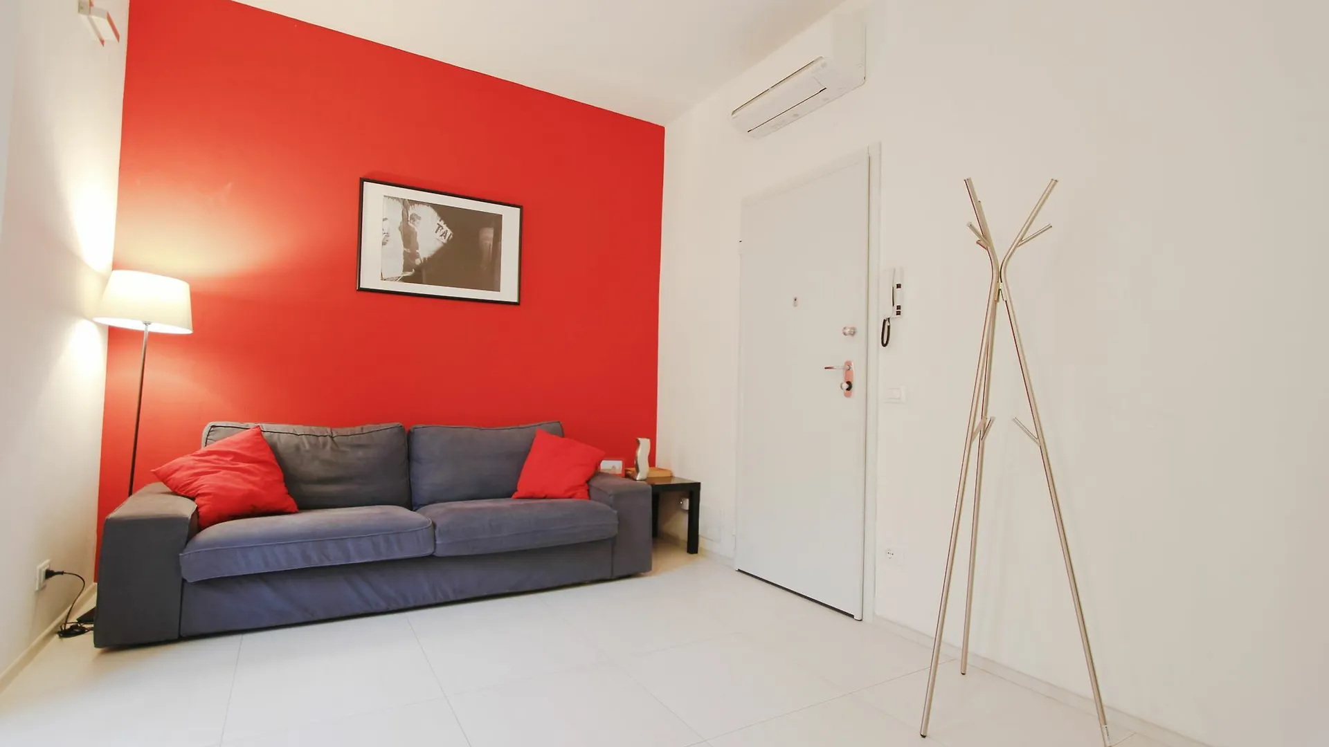 Tuscany-Villarentals - San Lorenzo Florence Apartment