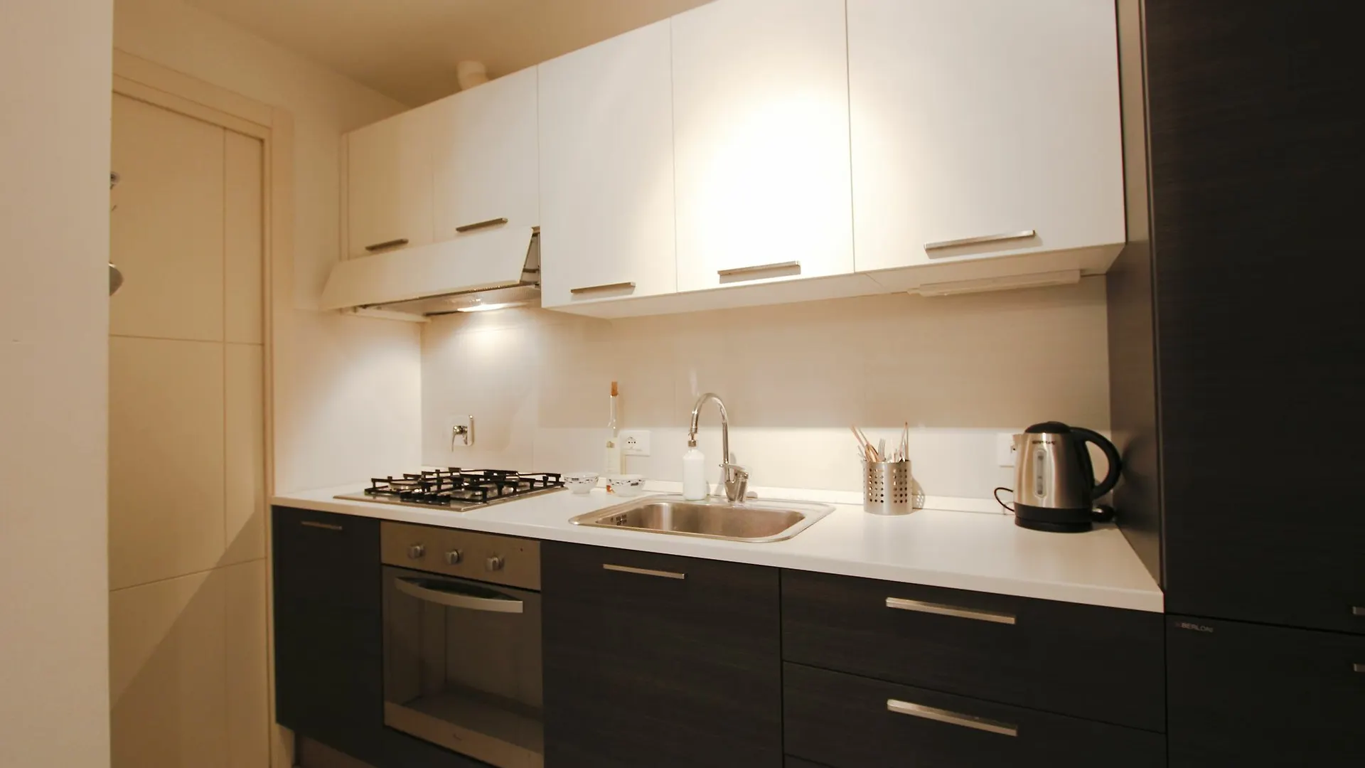 Tuscany-Villarentals - San Lorenzo Florence 0*,